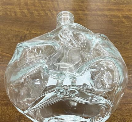 Customized 500ml 700ml 750ml Flint Glass Vodka Bottles with Hot Stamping Surface