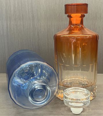 Glass Bottle for Whiskey Vodka Gin 500ml Capacity Mountain Design Spray Cap Included