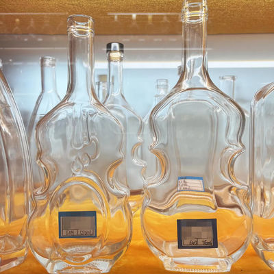 Custom Whiskey Vodka Brandy Spirit Glass Bottle in 375ml 500ml 700ml 750ml 1000ml