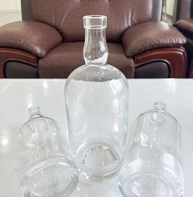 Clear Glass 750ml Bottle for Spirits Brandy Gin Rum Tequila and Vodka in Glass Products