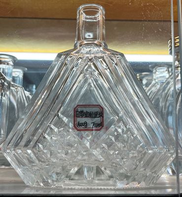 500ml 700ml Round Shape Clear Glass Wine Bottle for Beverage Whisky Rum Tequila Brandy