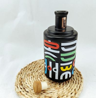 Liquor Matte Black Glass Gin Bottle 500ml 750ml Sealing Type Cork Frosted Black Spirit