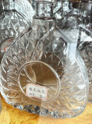 700ml Round Shape Glass Bottle for Spirit Liquor Tequila Whiskey Brandy Vodka RUM JIN