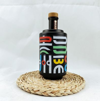Liquor Matte Black Glass Gin Bottle 500ml 750ml Sealing Type Cork Frosted Black Spirit