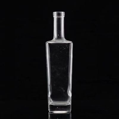 Elegant Design 750 ml Liquor Glass Bottle with Sample Provided and Glass Base Material