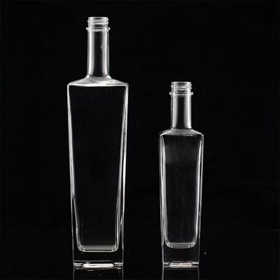 Elegant Design 750 ml Liquor Glass Bottle with Sample Provided and Glass Base Material