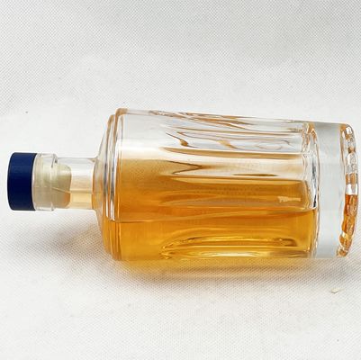 Acceptable Customer's Logo Unique Style 750ml Whiskey Glass Bottle for Beverages
