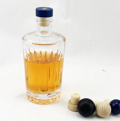 Acceptable Customer's Logo Unique Style 750ml Whiskey Glass Bottle for Beverages