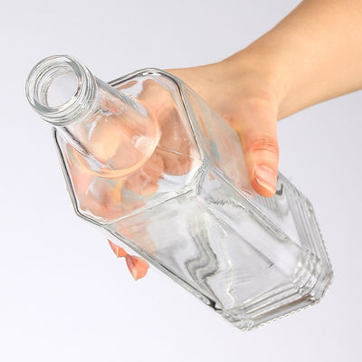 750 ml Clear Glass Bottle with Cork Body Material Glass OEM/ODM Welcome to Buyers