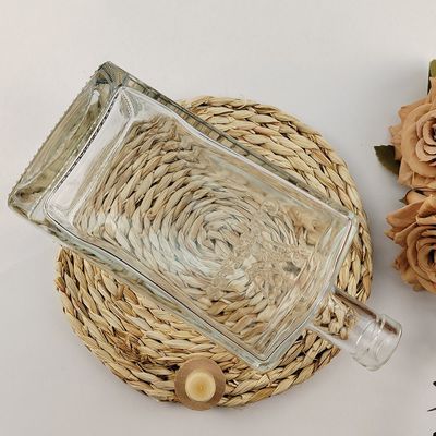 Glass Beverage Bottle 750ml 500ml for Gin Whisky Vodka Brandy Customized Square Shape