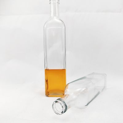 Hot Stamping 250ml 500ml 750ml Glass Bottle for Whiskey Screw Cap Clear Liquor Bottle