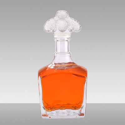 Collar Material Glass Bottle 500ml 700ml Whisky Brandy for Clients' Specific Requirements
