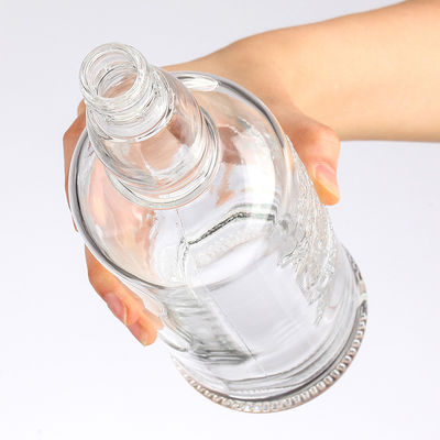 550ml/700ml/750ml Wine Red Wine Spirits Glass Bottle with Screw Cap Big Belly Design
