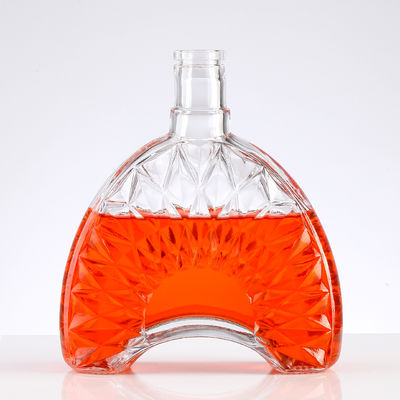 Hot Stamping Surface Handling 500 ml Glass Bottle for Whisky Drinks in Clear Design
