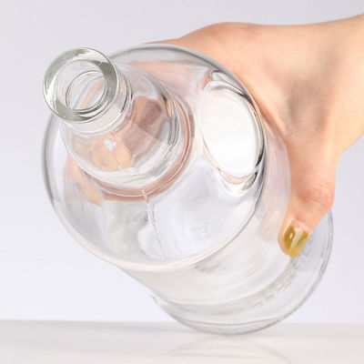 Clear 750ml Glass Vodka Liquor Wine Whiskey Bottle for Clients' Specific Requirements