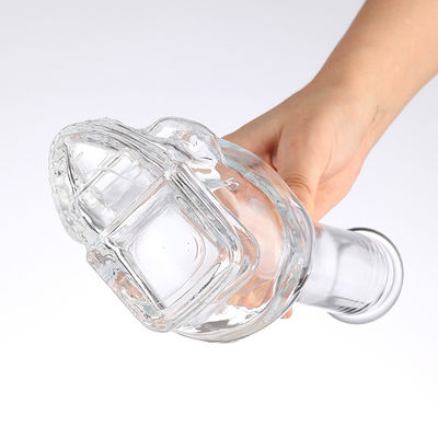 750ML Glass Bottle With Cap For Whiskey Square Shape Weight Empty Bottle
