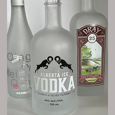 Level Clear Glass Bottle for Wine/Vodka 500ML 750ML Direct Hot Stamping