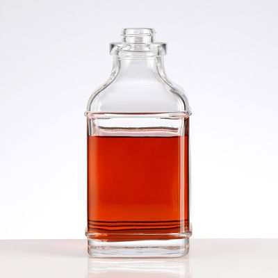 Acceptable Customer's Logo 750ML Square Round Glass Empty Wine Bottle in Custom Color