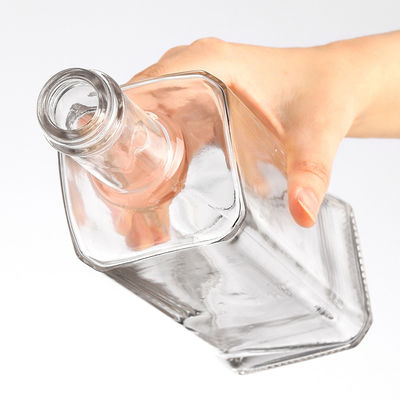 Customized Logo 500ml Square Flat Glass Bottle for Liquor/Spirits/Vodka/Whisky/Rum/Brandy