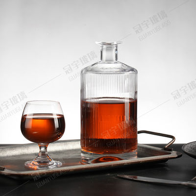 Spray Cap Glass Bottle 200ml 250ml 500ml 700ml 1000ml for Wine Whiskey Brandy Tequila Gin
