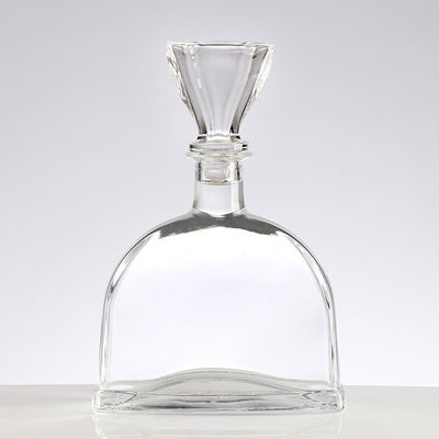 Hot Flat Glass Wine Bottle with Screw Cap Capacity 200ml/300ml/500ml/750ml/1000ml