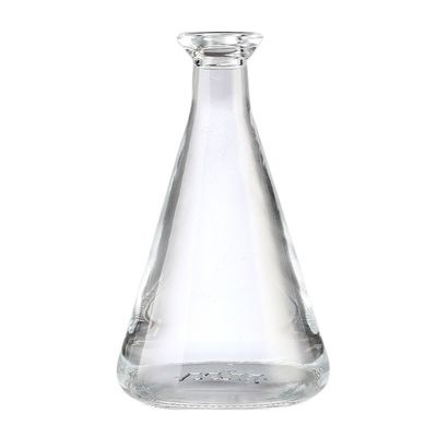 Tom Ford Vodka Bottle Fast Customization with Triangle Glass Jars and Cork Sealing