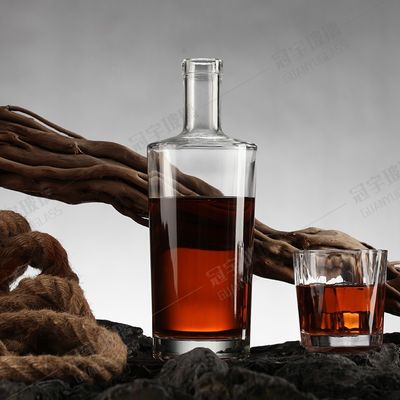 Acid Etch Surface Handling 500ml Empty Glass Bottle for Home Decoration and Alcohol