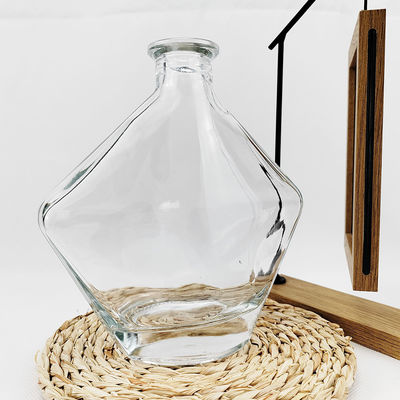 Simple and Elegant 750ML Glass Bottle for Brandy Made of Eco-friendly Glass Body