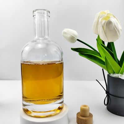 Glass Beverage Bottle 700ml 750ml 1L Nordic Empty Rum Whisky Vodka Spirit With Cork