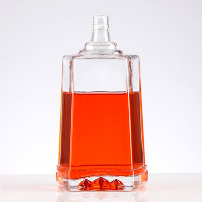 Transparent 500ml Beauty Wine Glass Bottle with Unique Design and Cork Sealing Type