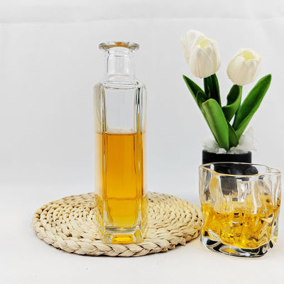 Acceptable Customer's Logo 500ml Clear Square Glass Bottle with Cork Cap