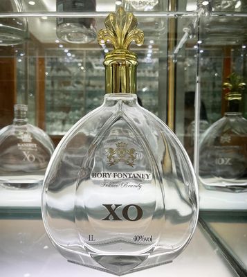 Acceptable Customer's Logo Glass Bottle for Empty Liquor Vodka Rum Gin Brandy Whiskey
