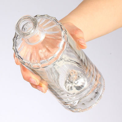 Base Material Glass Cork Sealing 200ml 375ml 500ml Clear Bottle for Gin Tequila Rum