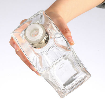 Transparent Empty Glass Liquor Bottle for Custom Design Rectangular Gin Whiskey Rum