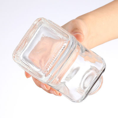 Large Capacity Square Wine Bottle Made of Glass with Customized Logo and Transparent Design